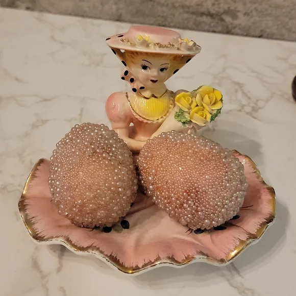 Vintage embellished Pink Easter Eggs - Picture 1 of 7